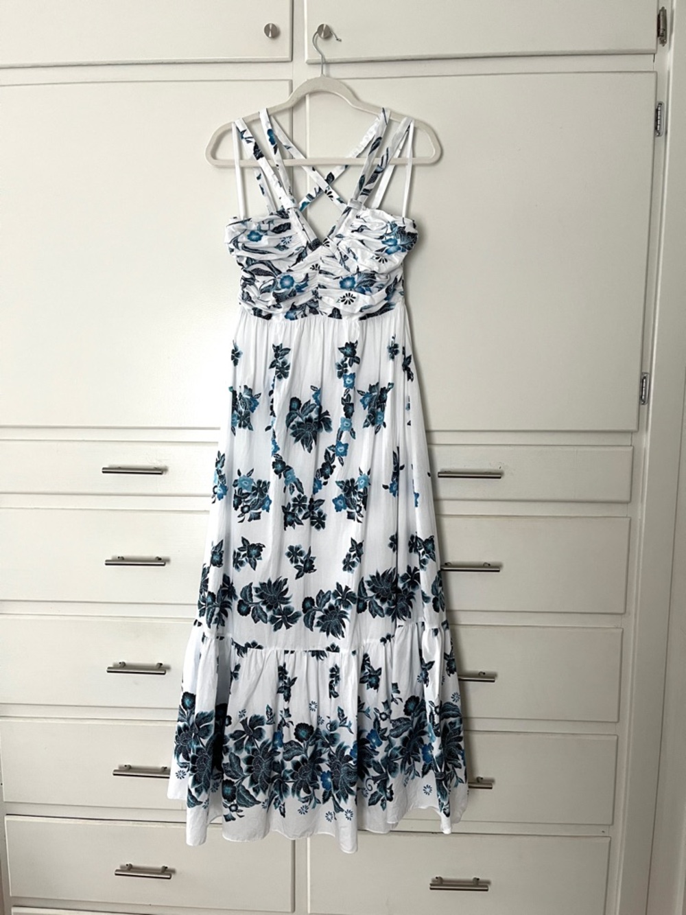 White House Black Market 🆕 White & Blue Floral Maxi Dress size 4 - Picture 5 of 13